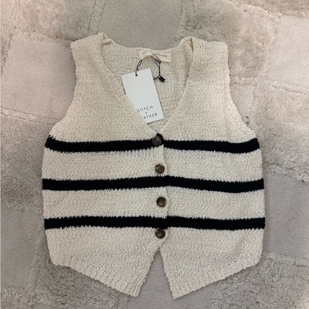 Cream and Black Women's Top